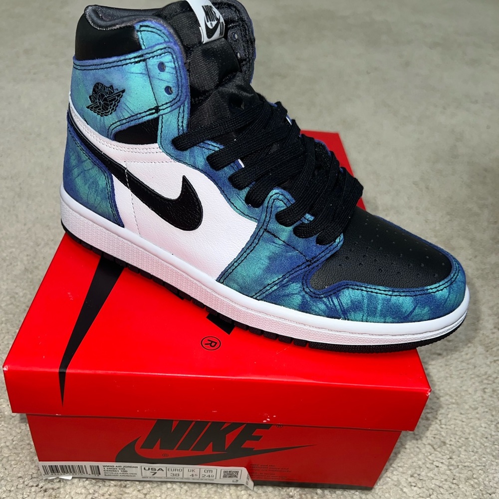 Air Jordan 1 High OG Tie Dye
